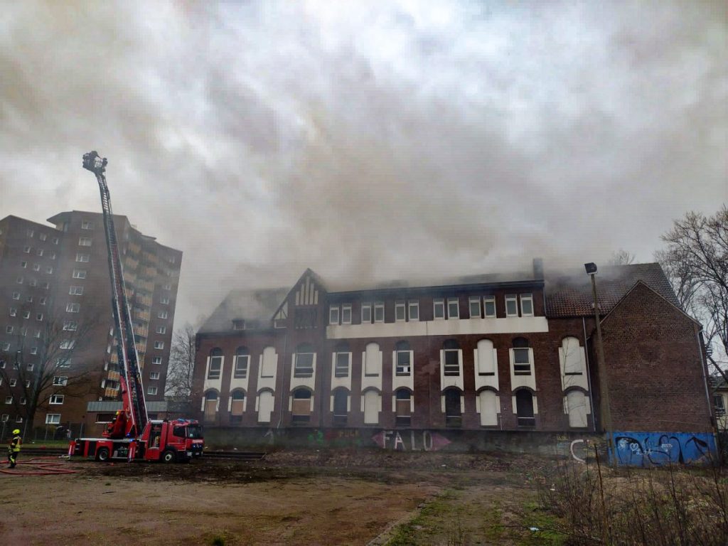 Brand der St.Michael Schule in Oberhausen