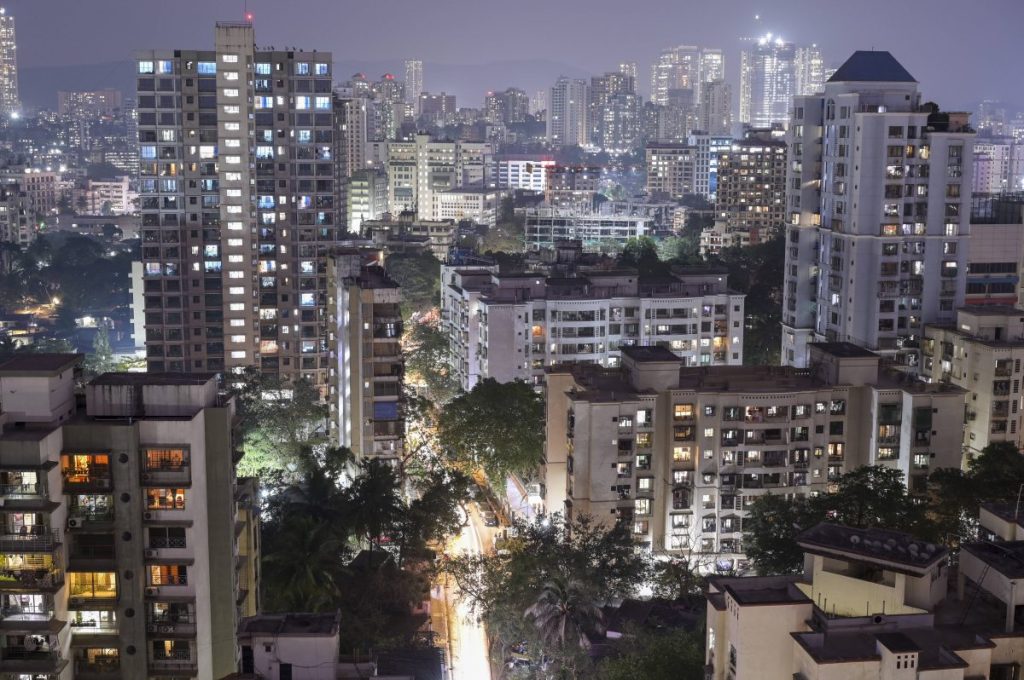 Skyline der indischen Stadt Mumbai.