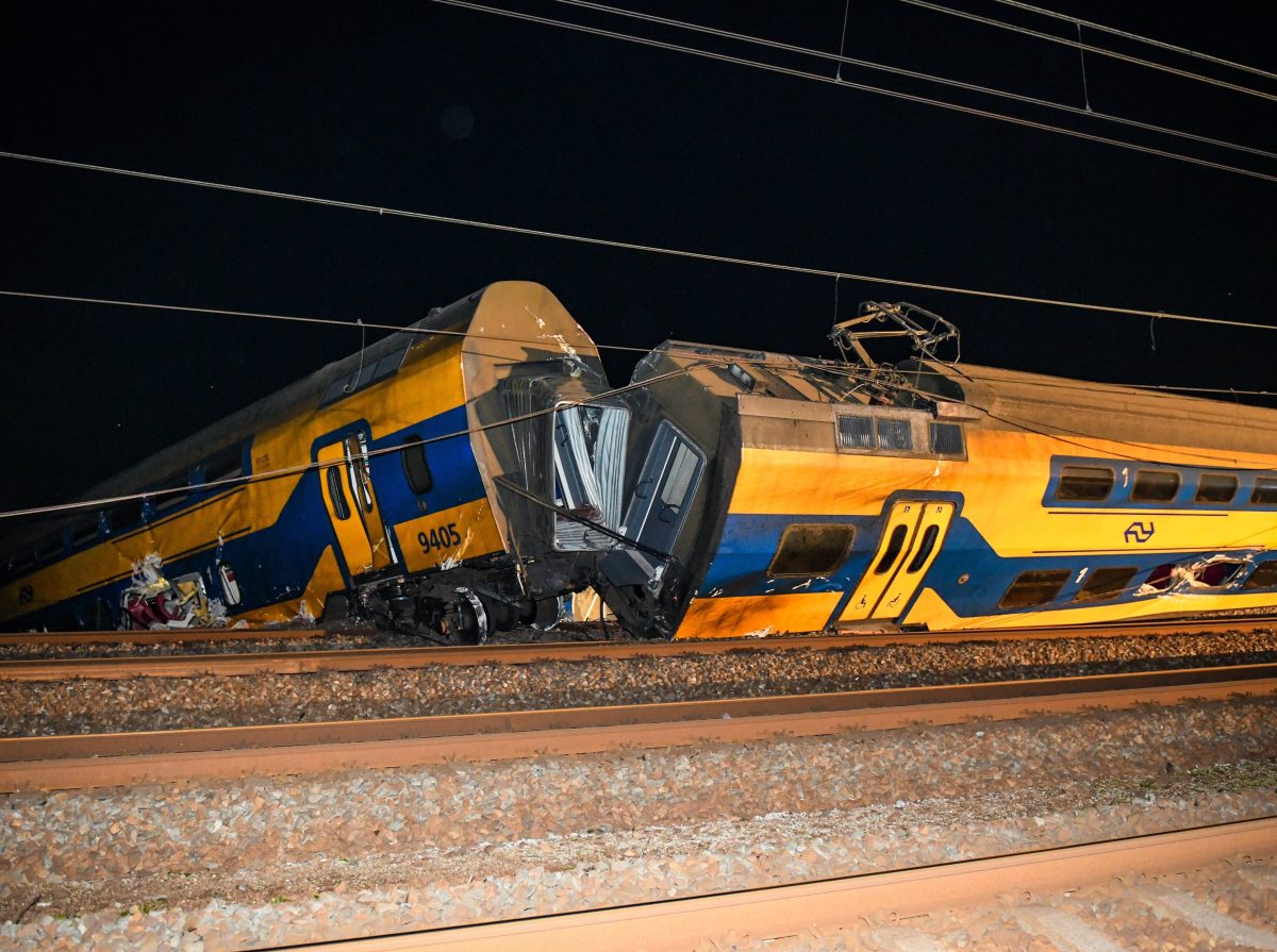 Nederland: Ernstig treinongeluk!  1 doden + 30 gewonden
