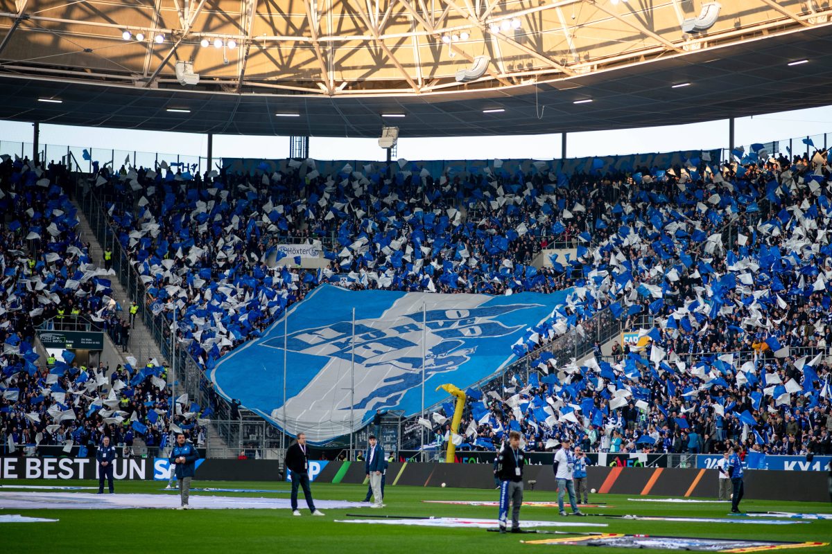 Schlimmer Vorfall beim Gastspiel des FC Schalke 04 in Hoffenheim.