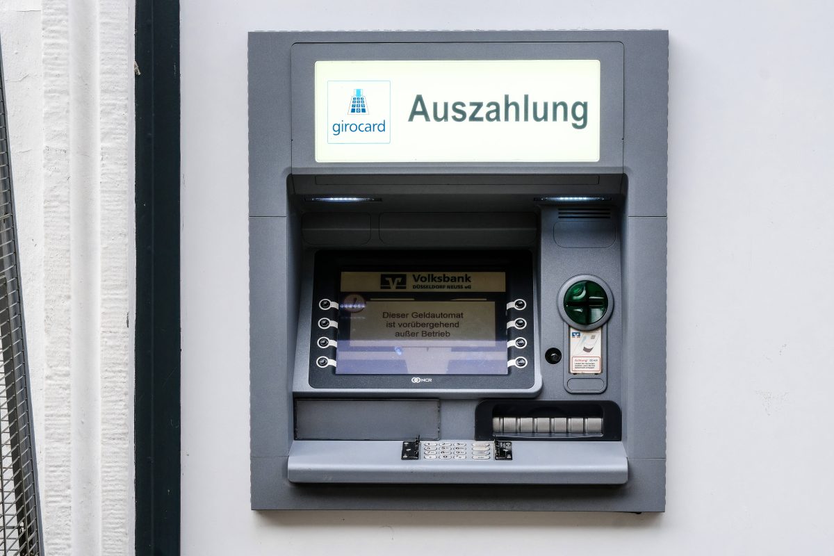 Volksbank Postbank Bankautomat