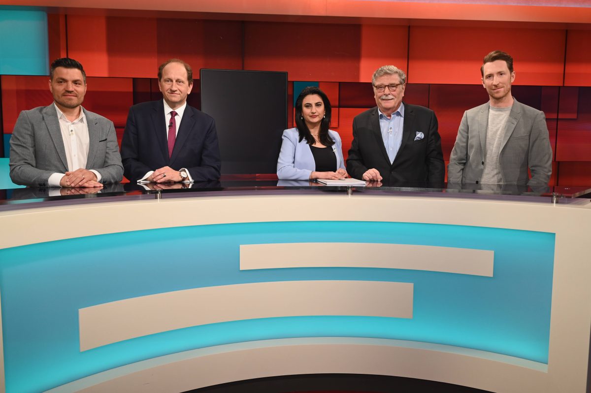 Der Wahlkrimi in der TÃ¼rkei geht weiter. In zwei Wochen mÃ¼ssen die Menschen nochmal an die Urne gehen. Doch warum sind so viele Deutsch-TÃ¼rken pro Erdogan?
