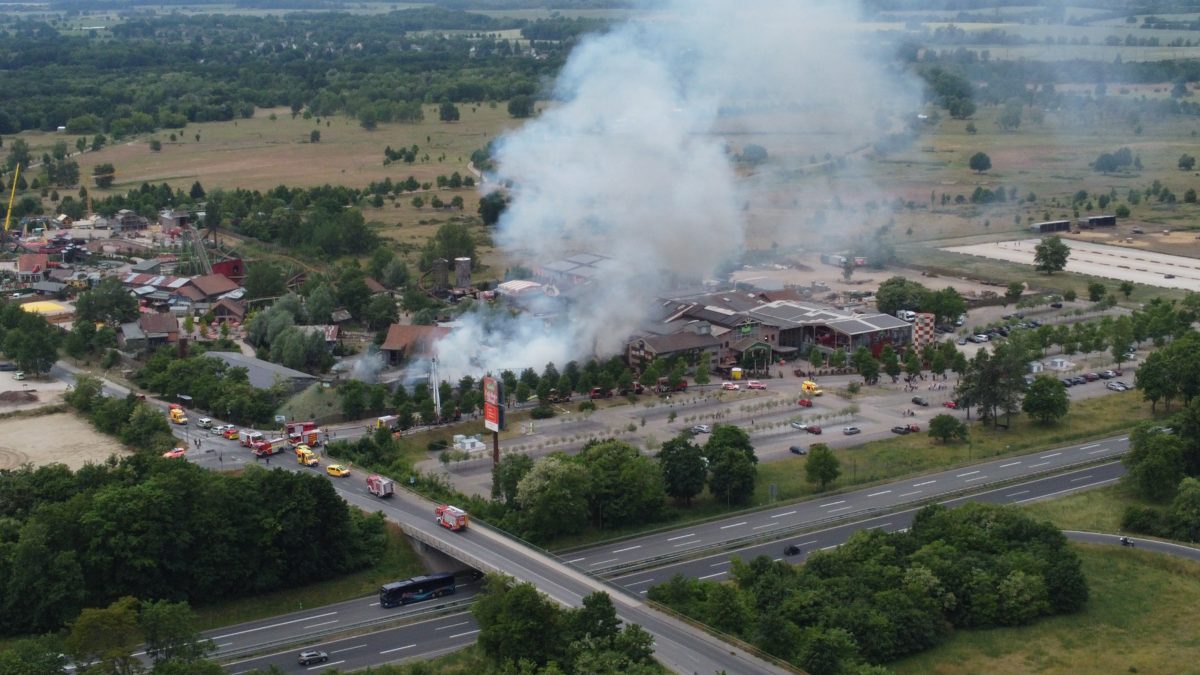 Karls Erdbeerhof in Flammen DIESE Entscheidung verwundert DerWesten.de