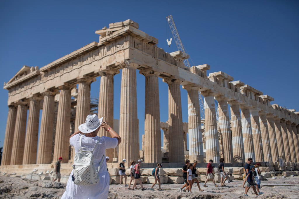 Massenansturm auf die Akropolis: Athens Wahrzeichen wird überrannt