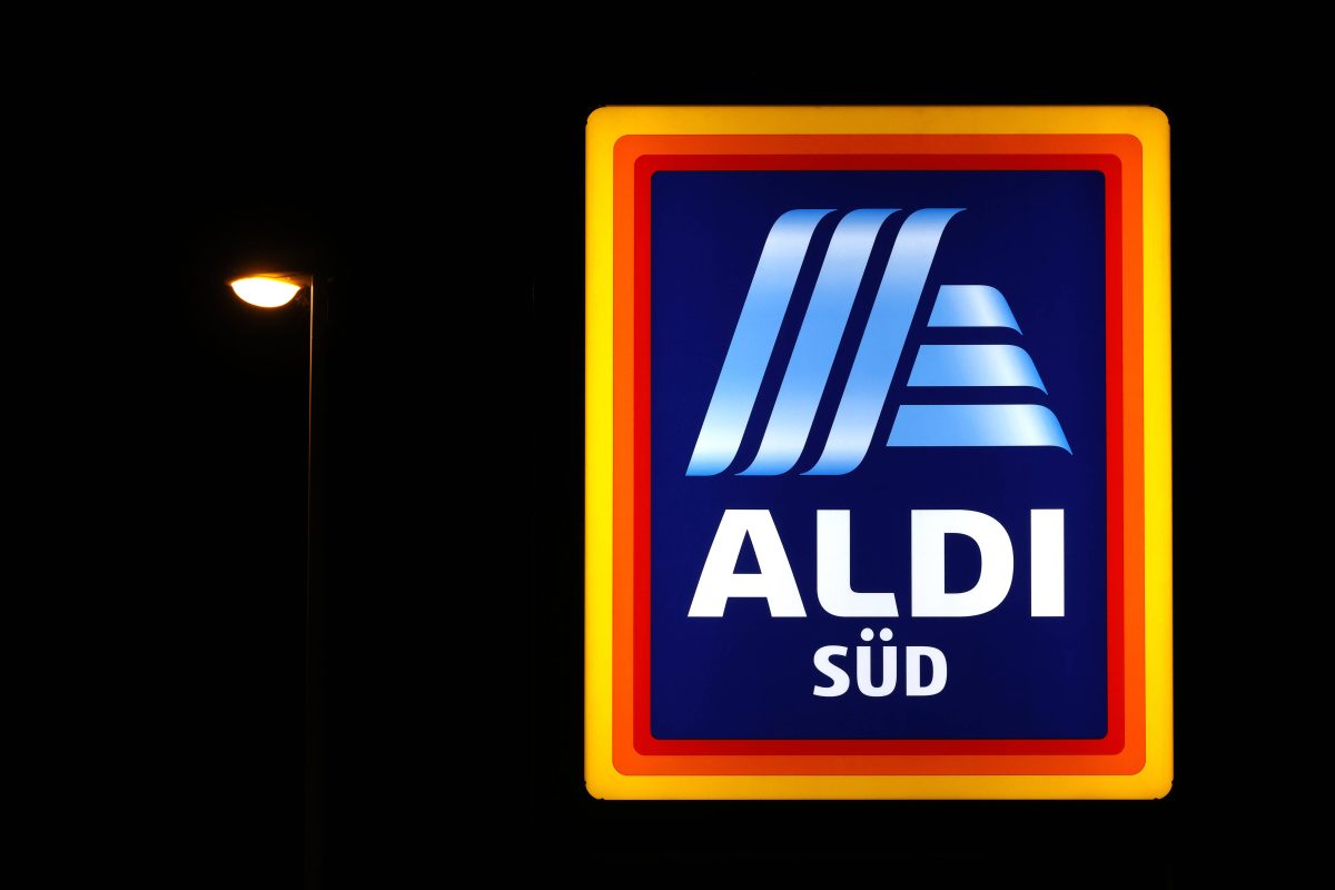 Aldi-Leuchtschild