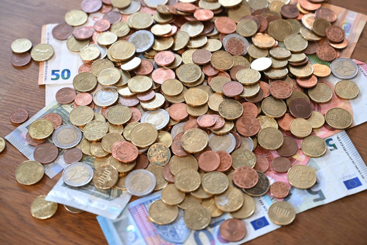 Jedna moneta euro to równowartość 720 000 euro!  Masz je w kieszeni?