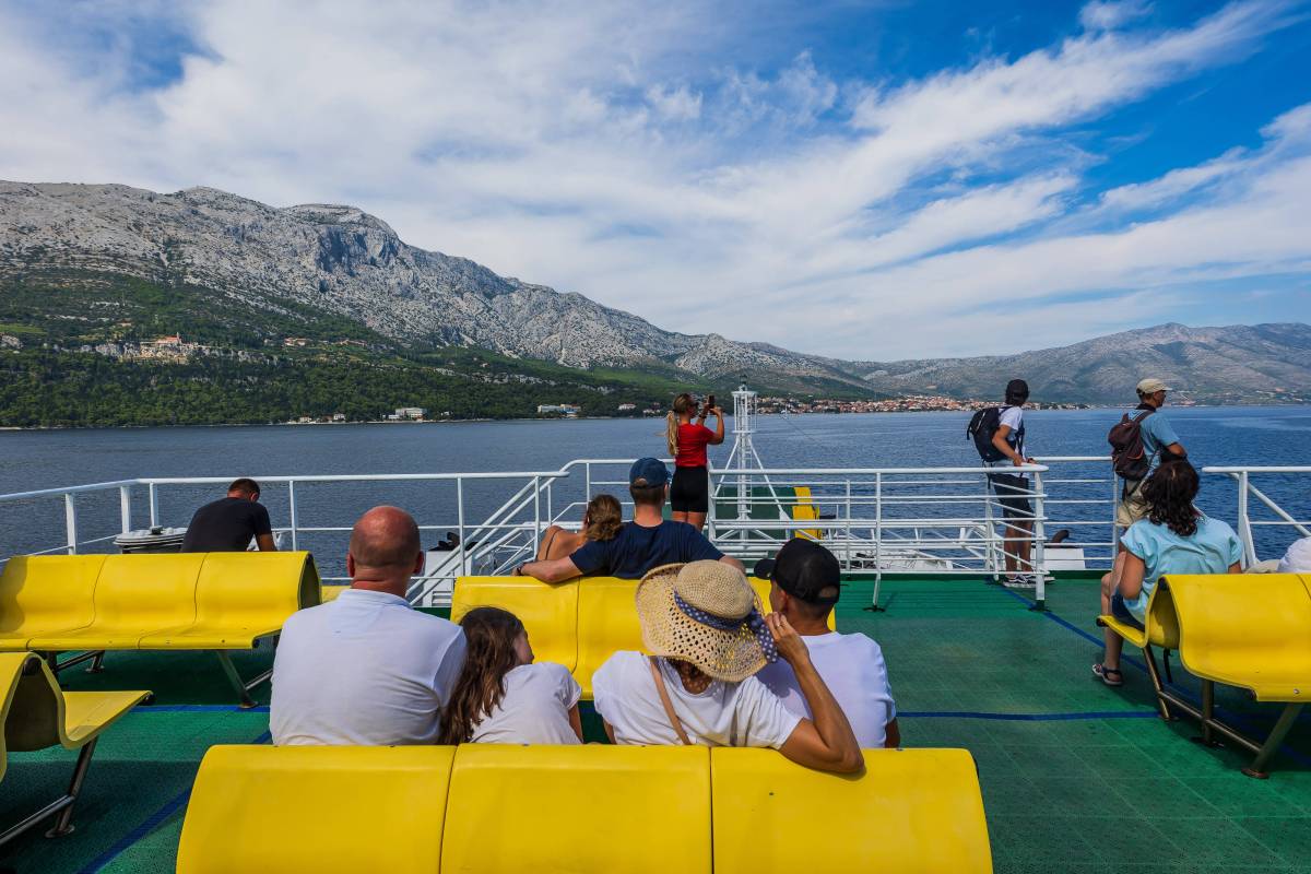 Auf hoher See in Kroatien erlebte ein Mann sein blaues Wunder.