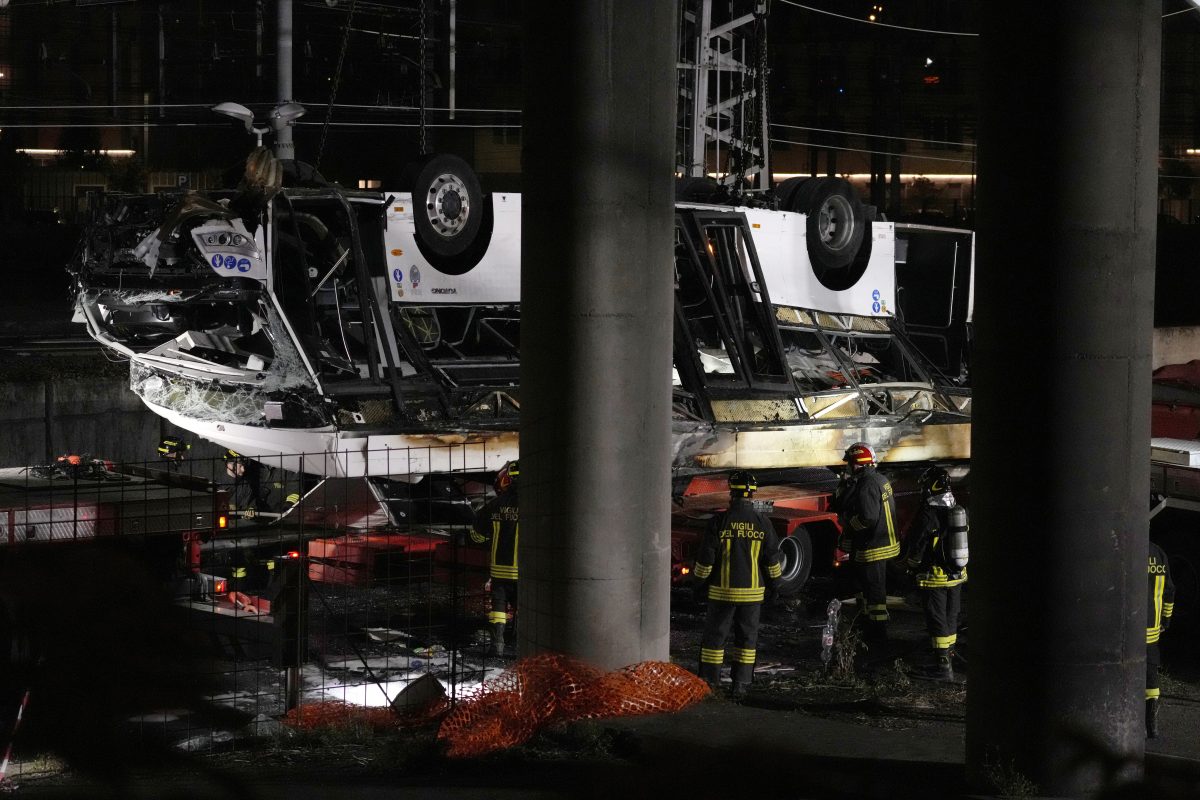 Bei einem Bus-Unglück in Italien kamen 21 Menschen ums Leben.