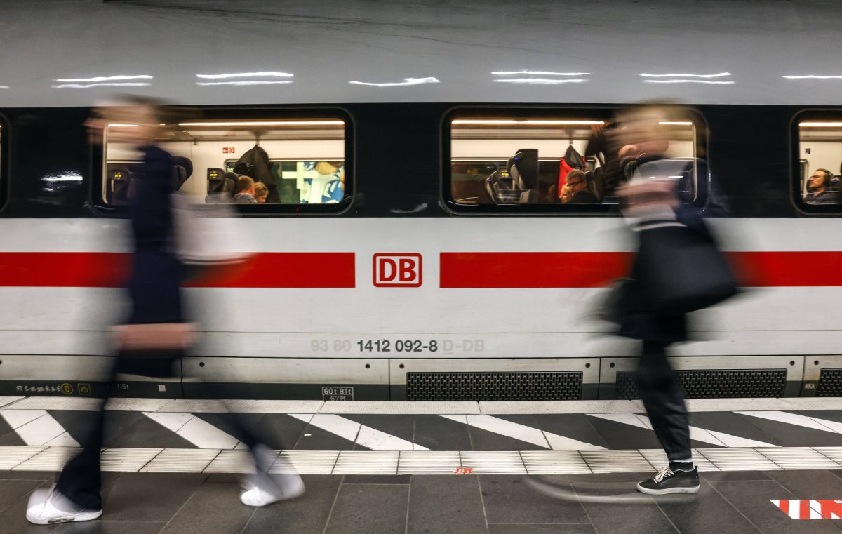 Die Deutsche Bahn zieht den Zorn der Pendler auf sich. (Symbolfoto)