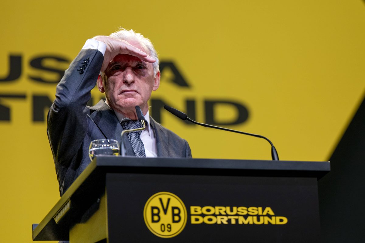 Auf der Mitgliederversammlung von Borussia Dortmund, hier Präsident Lunow, gab es auch kritische Stimmen.