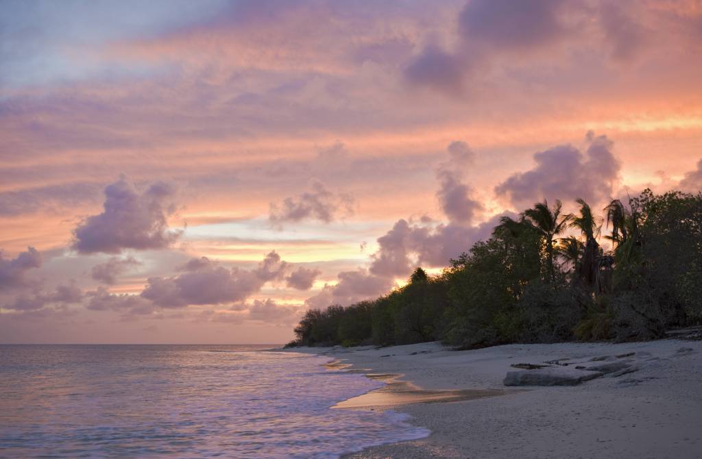 Ein Sonnenuntergang am Himmel der Marshallinseln.