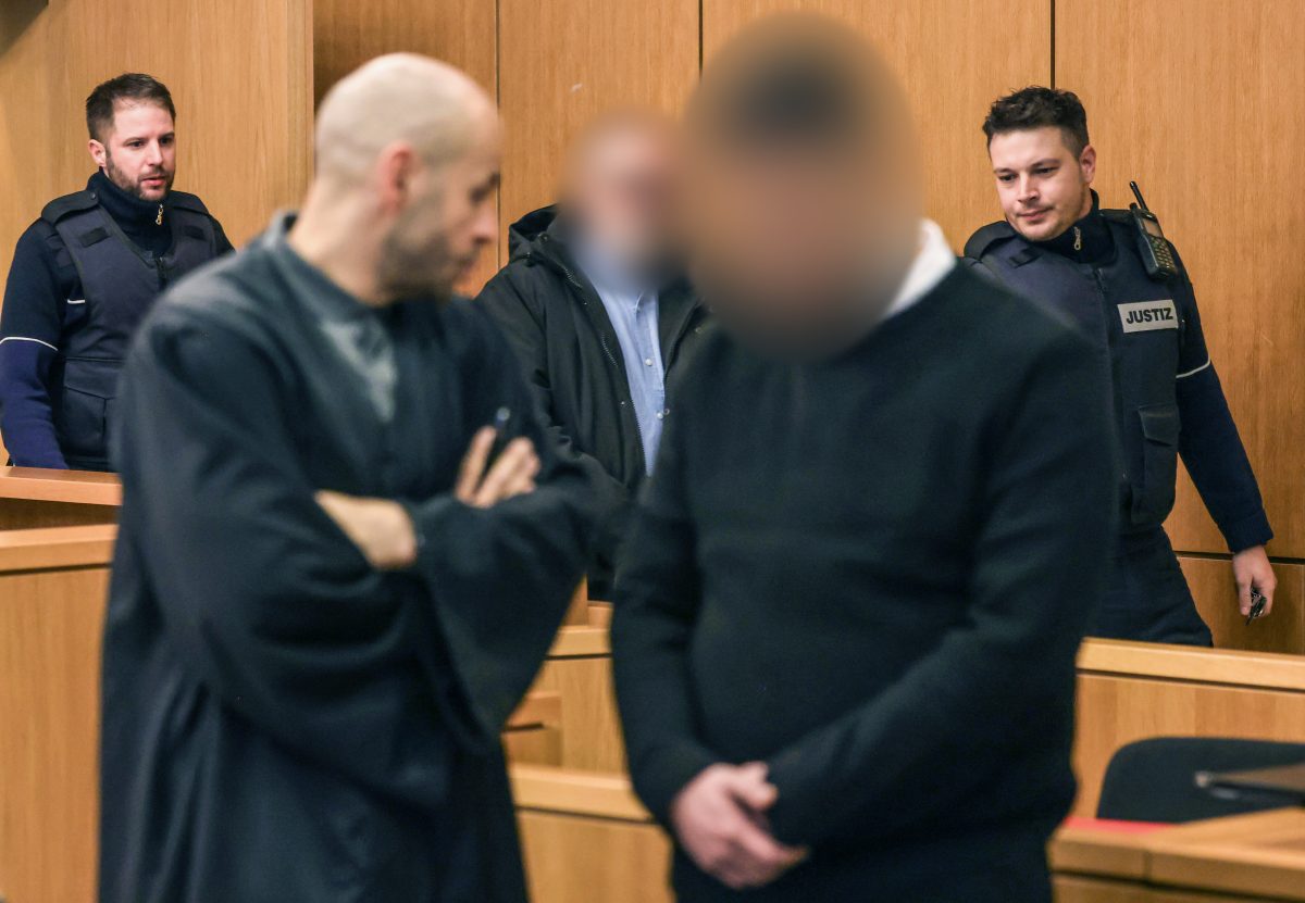 Explosion in Eschweiler: Vater und Sohn stehen vor Gericht.