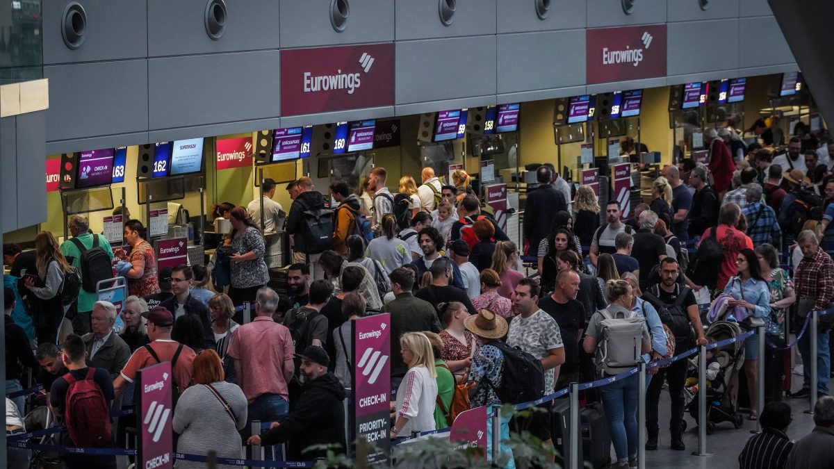 Flughafen Düsseldorf erwartet in den Weihnachtsferien einen Besucher-Ansturm.