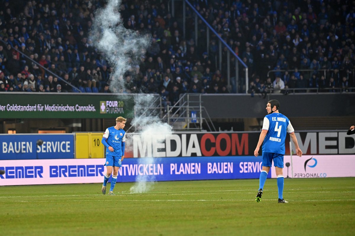 FC Schalke 04: Nach Skandal-Spiel – Rostock-Chaoten sorgen für zwei Unterbrechungen