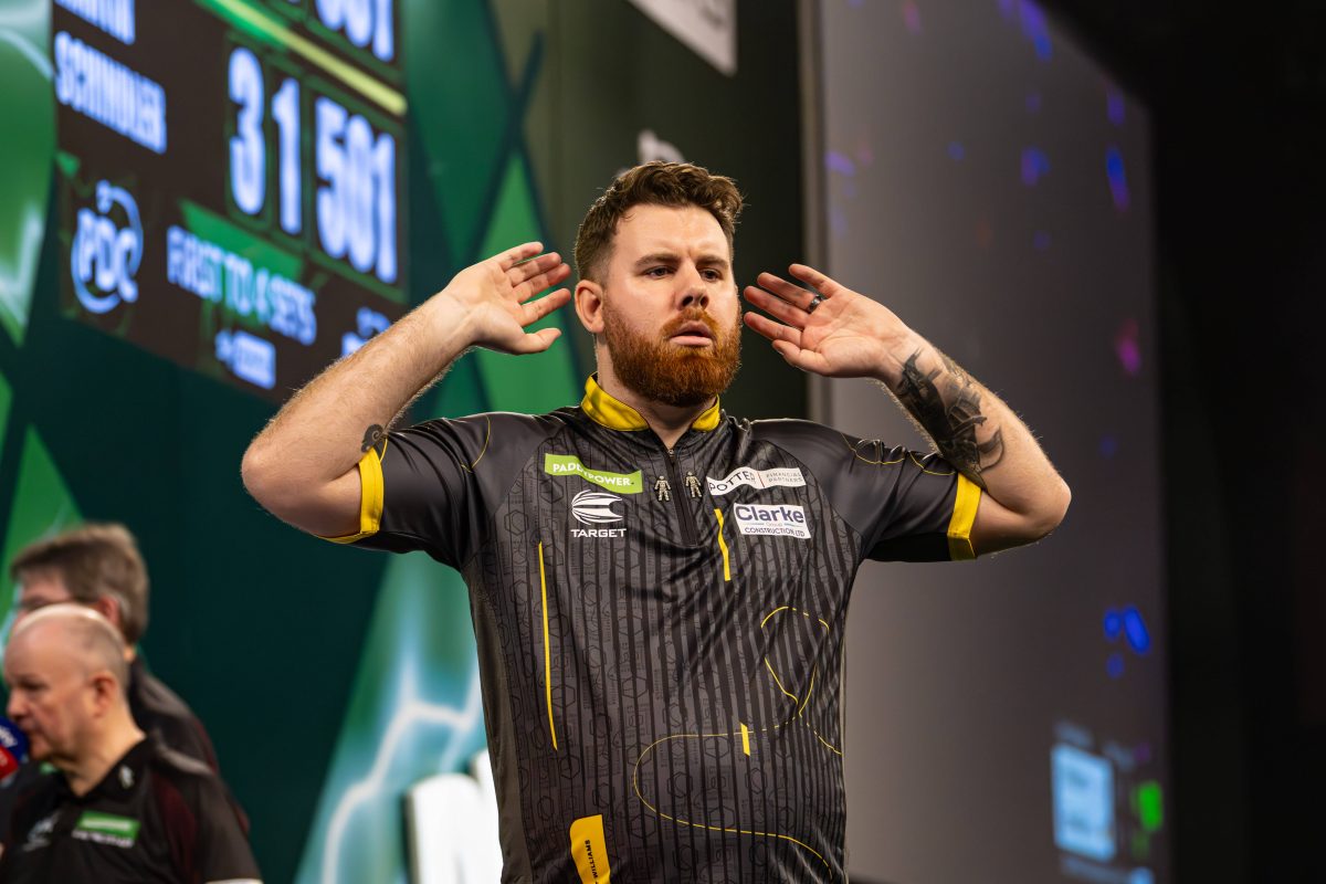 Fans fordern Disqualifikation! DartsStar mit MegaEklat bei Darts WM 2024 DerWesten.de