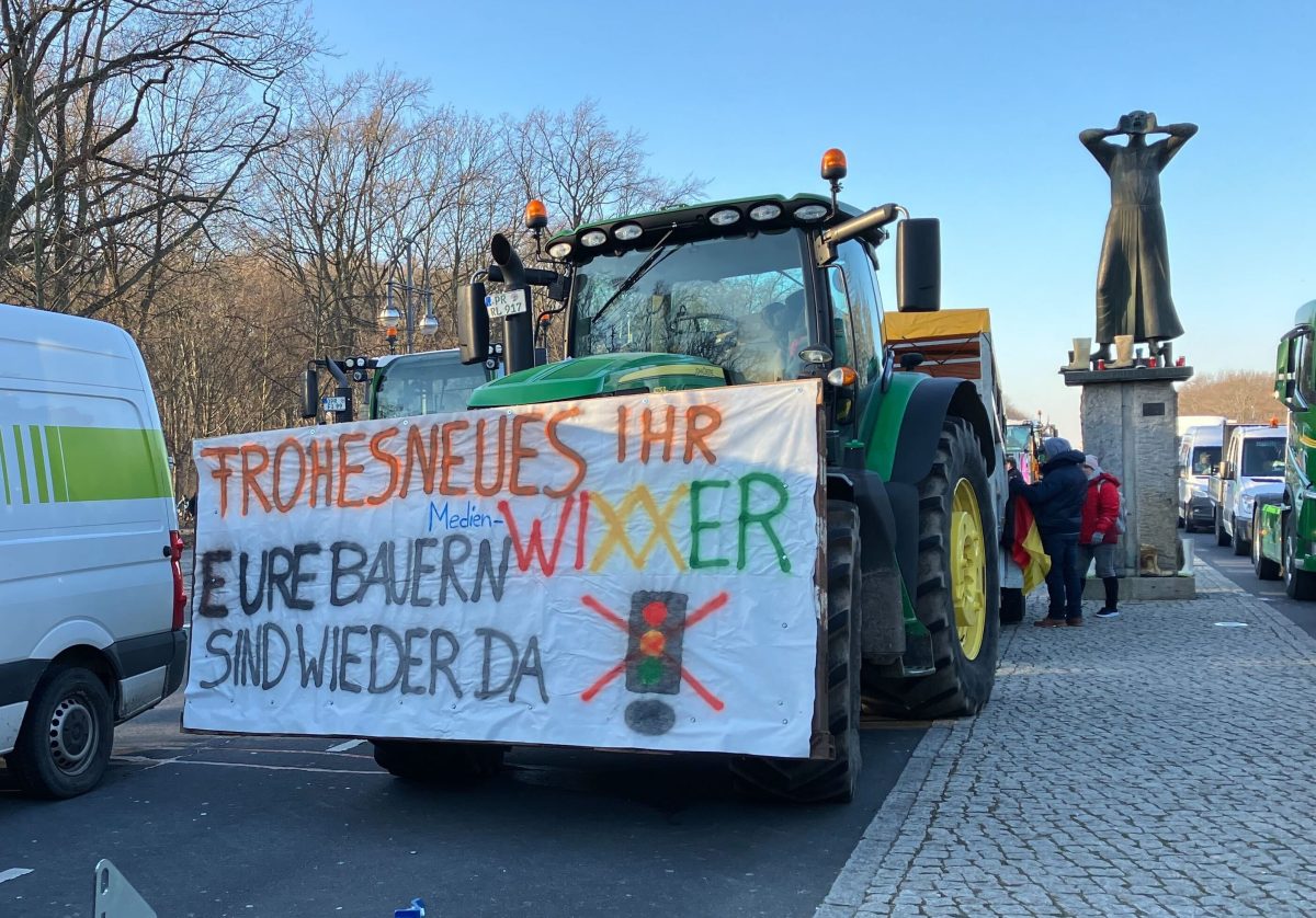 Bauern-Proteste: Horror-Moment auf der Autobahn! Lebensgefährliche Szenen!  