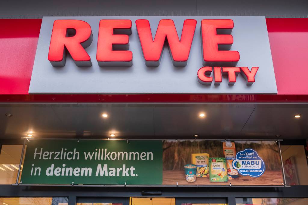 Rewe Markt Logo.