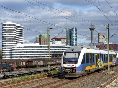 Bahn in NRW: Zug-Fahrer wird zum Helden, weil er blitzschnell bremst.