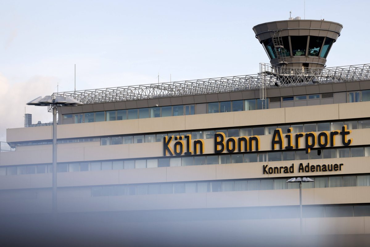 Beim Flughafen Köln/Bonn wird es eine Sache bald nicht mehr geben.