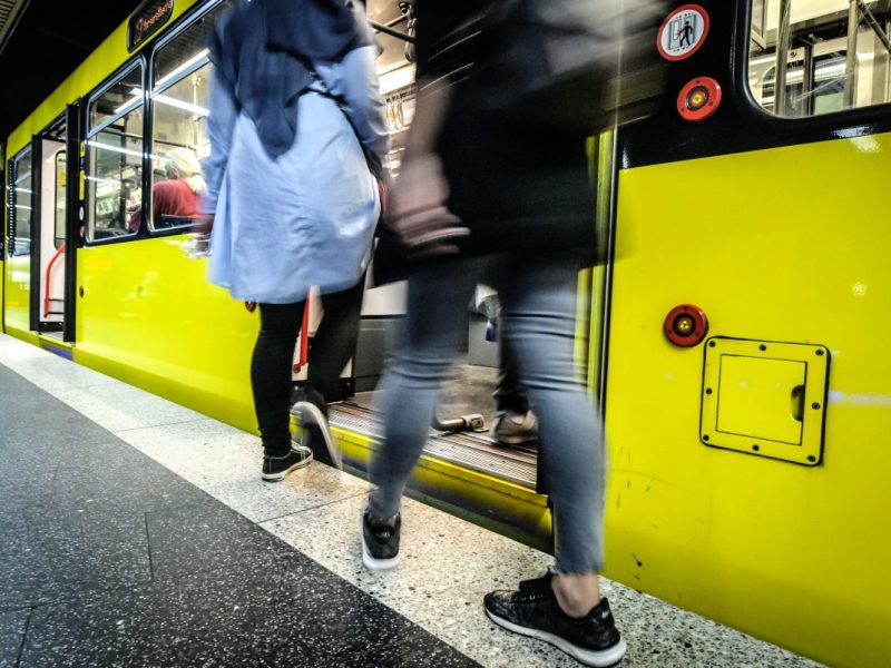 Ruhrbahn in Essen: Neues Verbot bringt Passagiere auf die Palme – „Ein absoluter Witz“