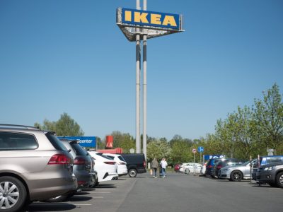 Die Retter hatten eine schlimme Vorahnung, als sie zu einem Ikea in NRW gerufen wurden.