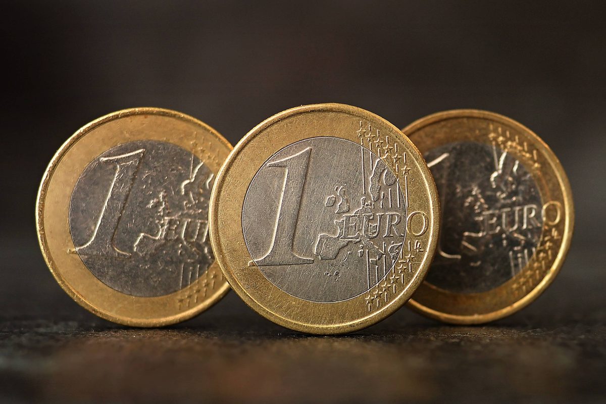 Euro-Münzen: christliches Symbol sorgt für Streit