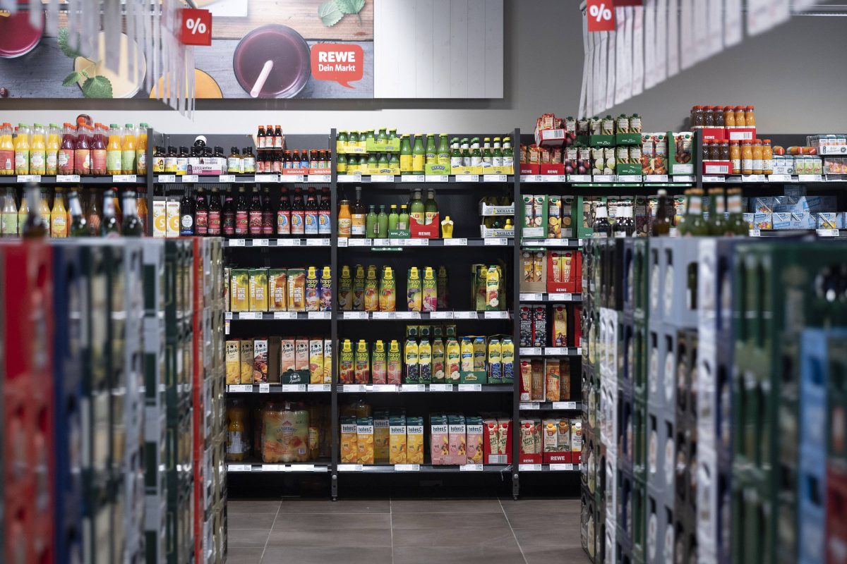 GroÃŸe Neuigkeiten bei Rewe: DIESES Produkt kehrt bald in die Regale.