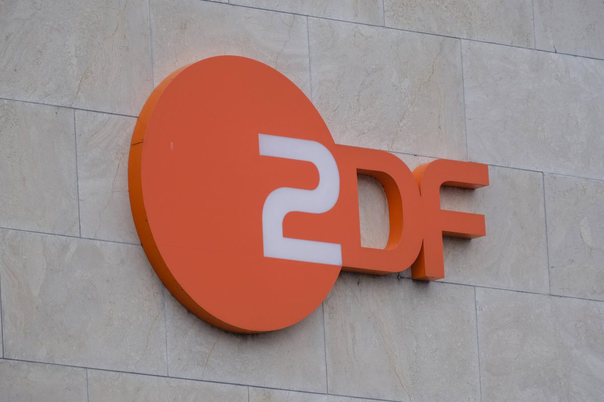 Das ZDF-Morgenmagazin darf sich über gleich zwei neue Gesichter freuen. Dabei teilte auch TV-Kollegin Dunja Hayali ihre Begeisterung.