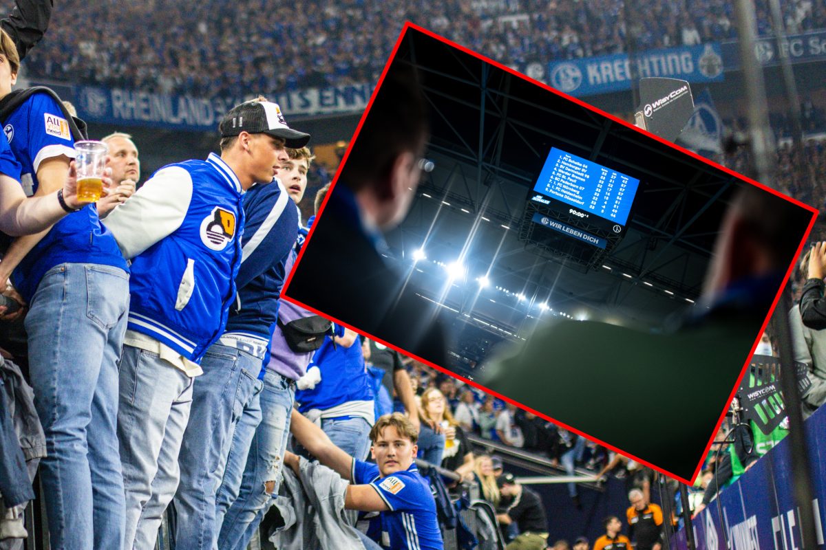 Bei diesem Anblick haben die Fans von Schalke 04 vor St. Pauli ein Lächeln im Gesicht.