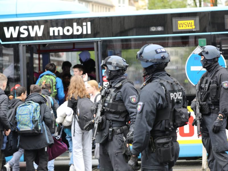 Wuppertal: Gefahrenlage an Gymnasium vorüber – Polizei gibt Entwarnung