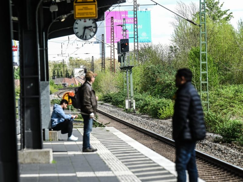 Bochum: Bahn-Chaos am Freitagmorgen – Pendler haben schlechte Karte