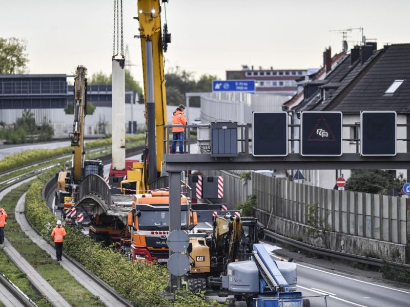 A40-Sperrung in Essen: Brücke abgerissen – mit heftigen Folgen