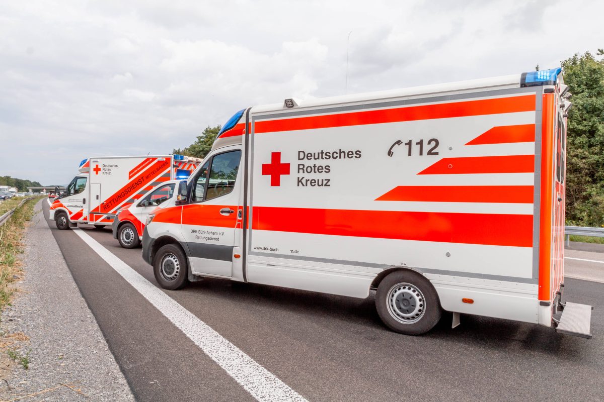 Auf der A42 in Oberhausen wurde eine Frau bei einem Unfall schwer verletzt. (Symbolfoto)