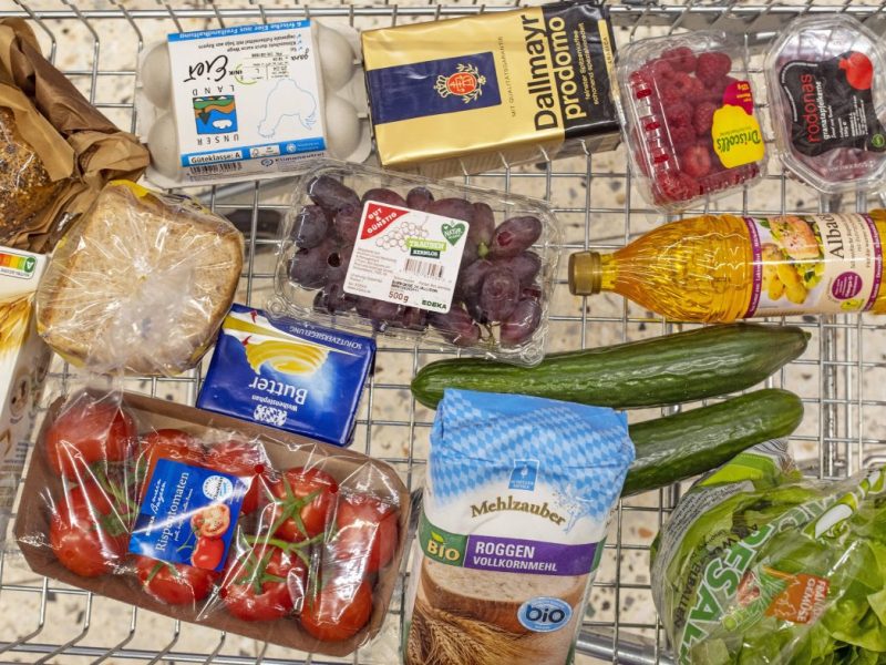 Edeka, Penny und Co: Beliebtes Produkt bald unbezahlbar? „Müssen uns von Supermarkt-Preisen verabschieden“