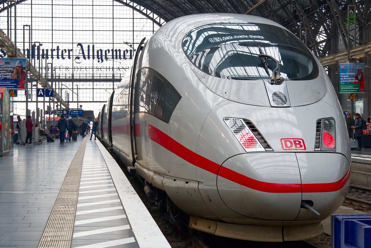 Deutsche Bahn: Kunden außer sich vor Wut – SIE werden ins Kinderabteil abgeschoben