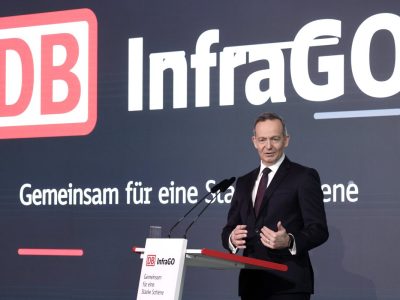 Deutsche Bahn: Bundesverkehrsminister Wissing spricht von pünktlicheren Bahnen.