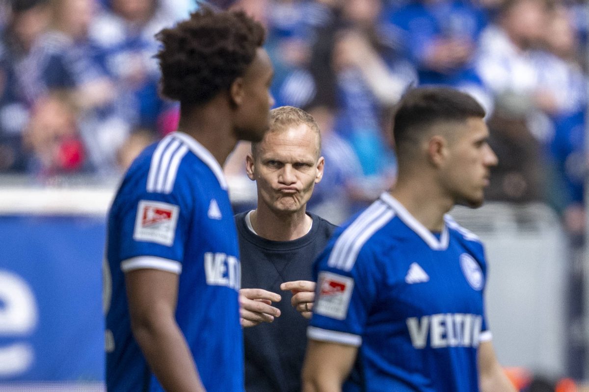 FC Schalke 04 – 1. FC Nürnberg: Karel Geraerts muss auf einen Spieler verzichten.