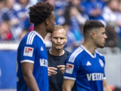 FC Schalke 04 – 1. FC Nürnberg: Karel Geraerts muss auf einen Spieler verzichten.