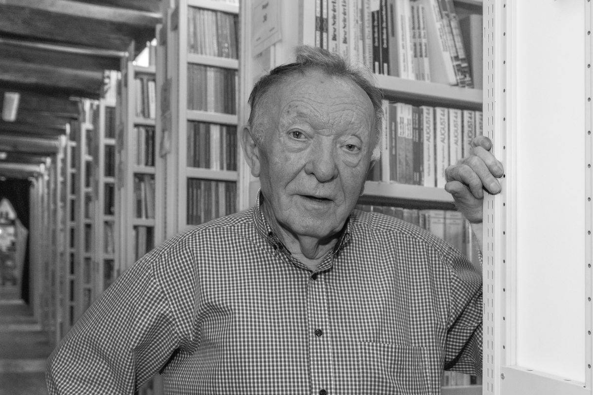 Der vielseitige Künstler und ehemalige „Tatort“-Kommissar Peter Sodann ist im Alter von 87 Jahren gestorben.