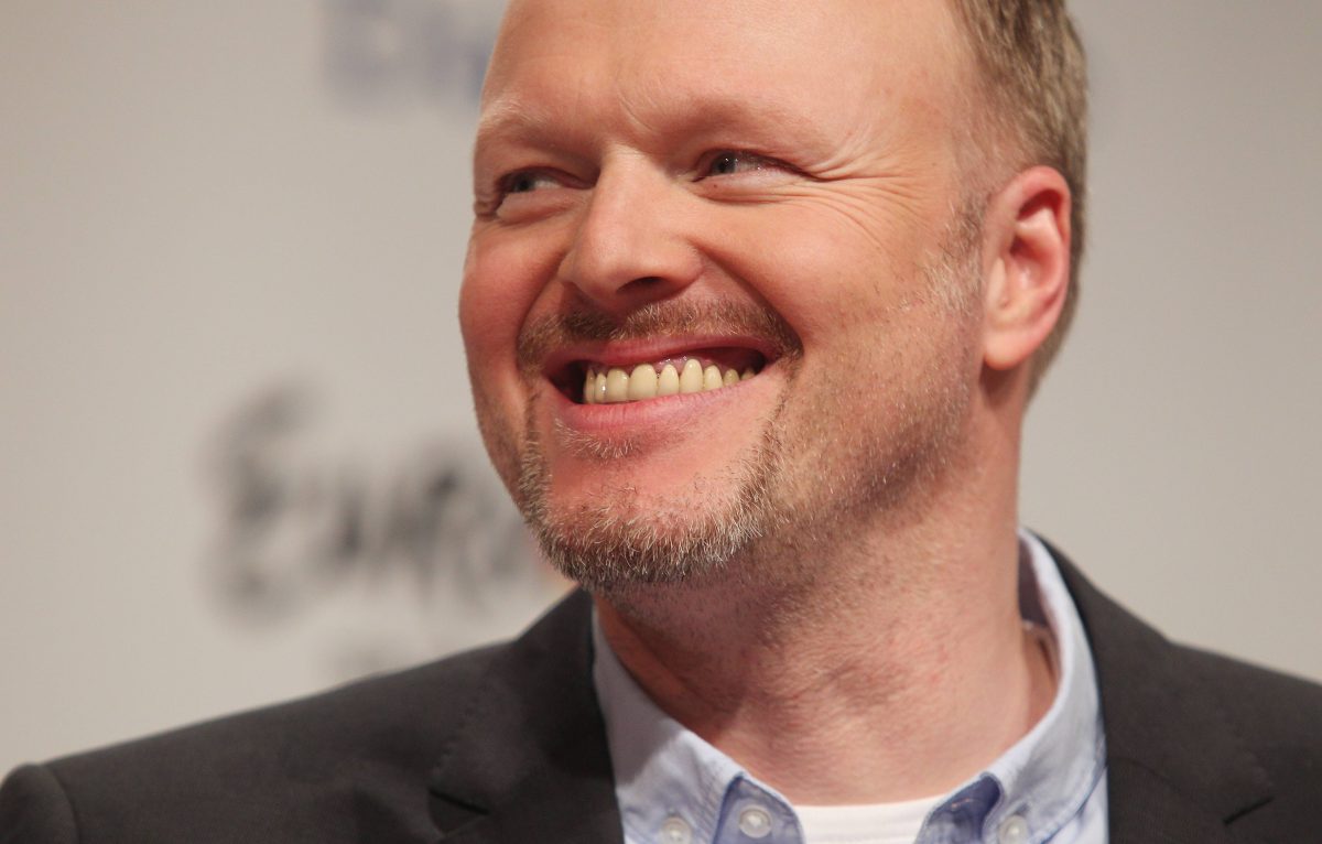 Stefan Raab steigt nicht nur in den Box-Ring! Er will Deutschland beim Song Contest wieder auf die Siegerstraße führen...