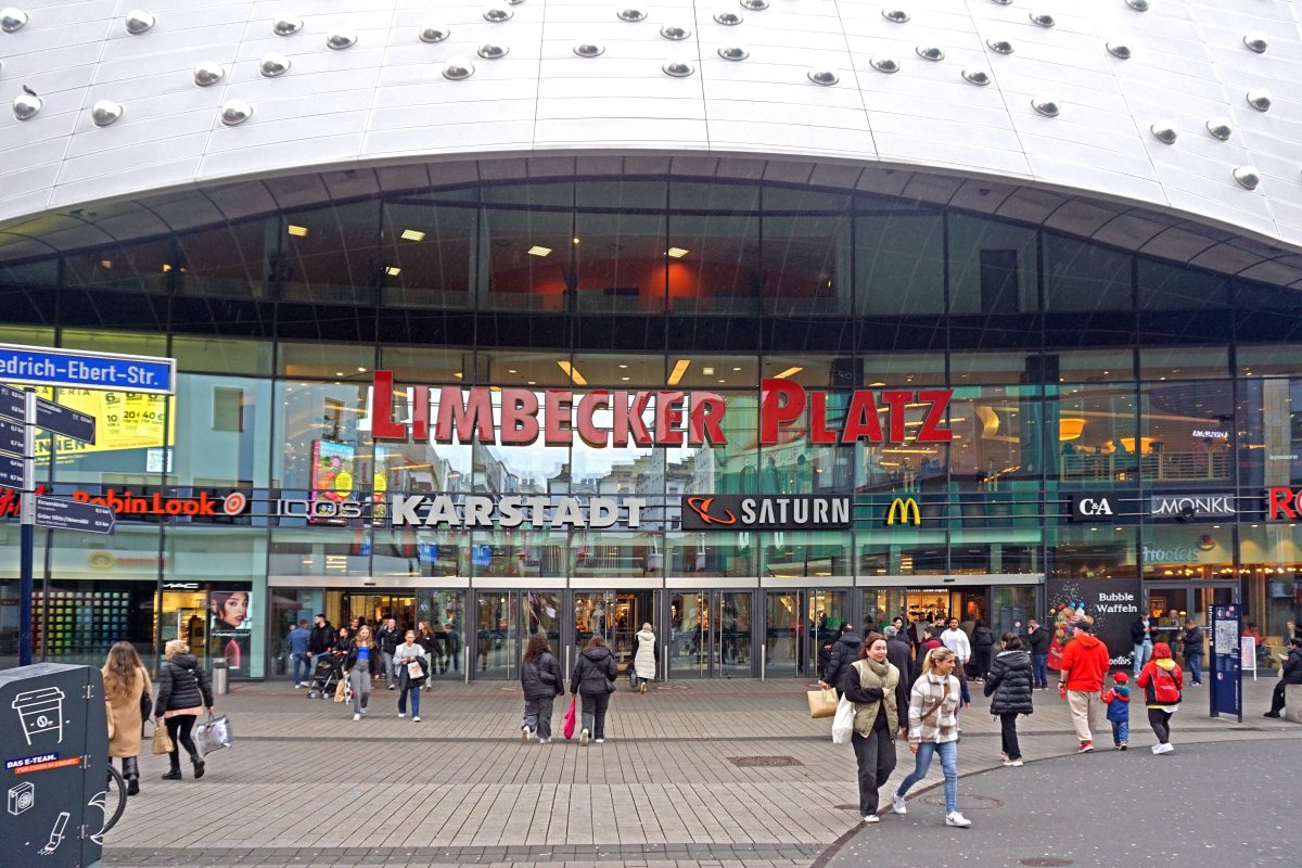 Limbecker Platz in Essen mit irrer Ankündigung – Besucher laufen Sturm!