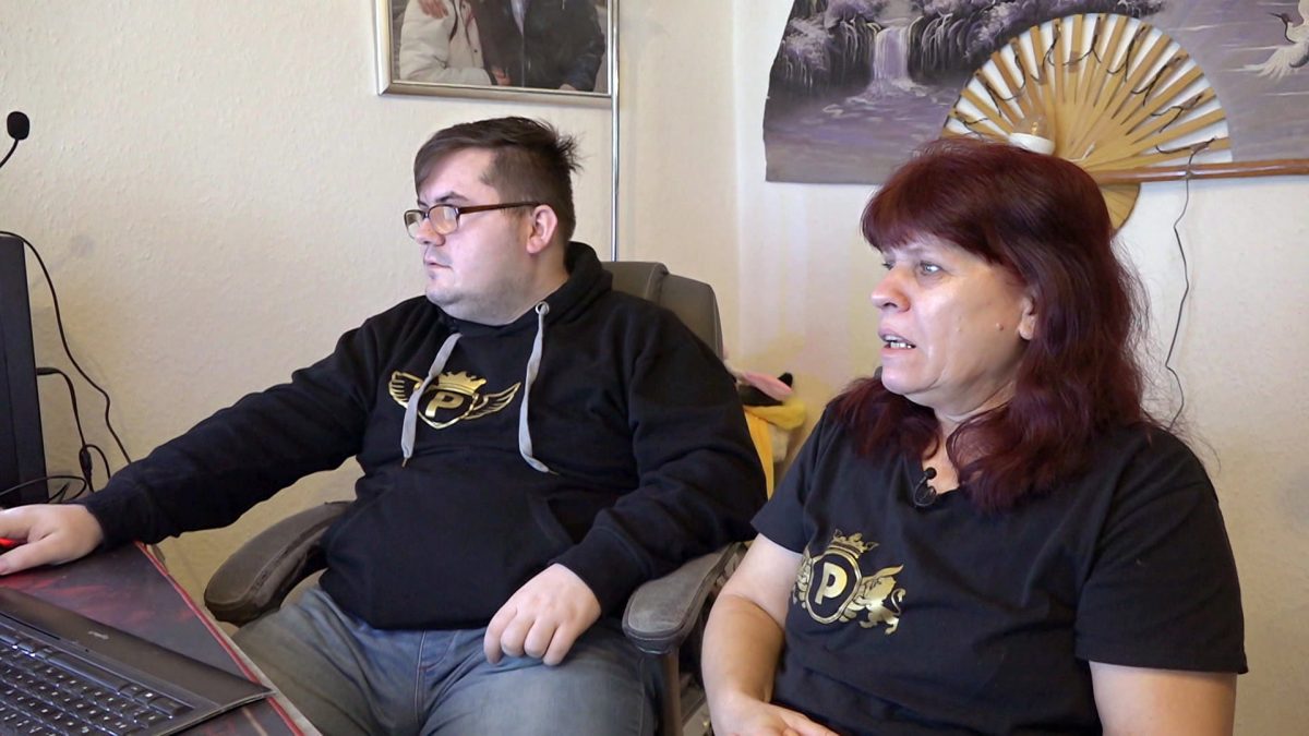 BÃ¼rgergeld-EmpfÃ¤nger Pascal strebt danach, selbststÃ¤ndig zu werden. Doch die deutsche BÃ¼rokratie treibt ihn in den Wahnsinn...