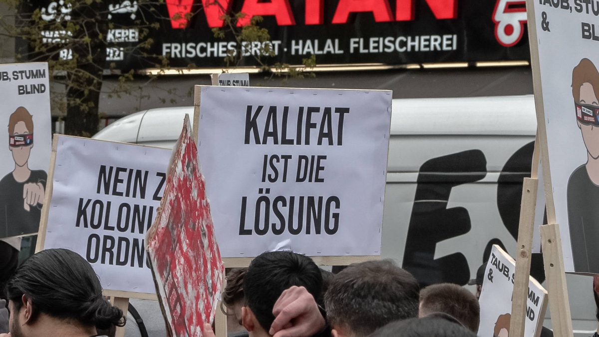 Duisburg: Nach Kalifats-Demo in Hamburg – OB außer sich vor Wut! „Nicht tatenlos zusehen“