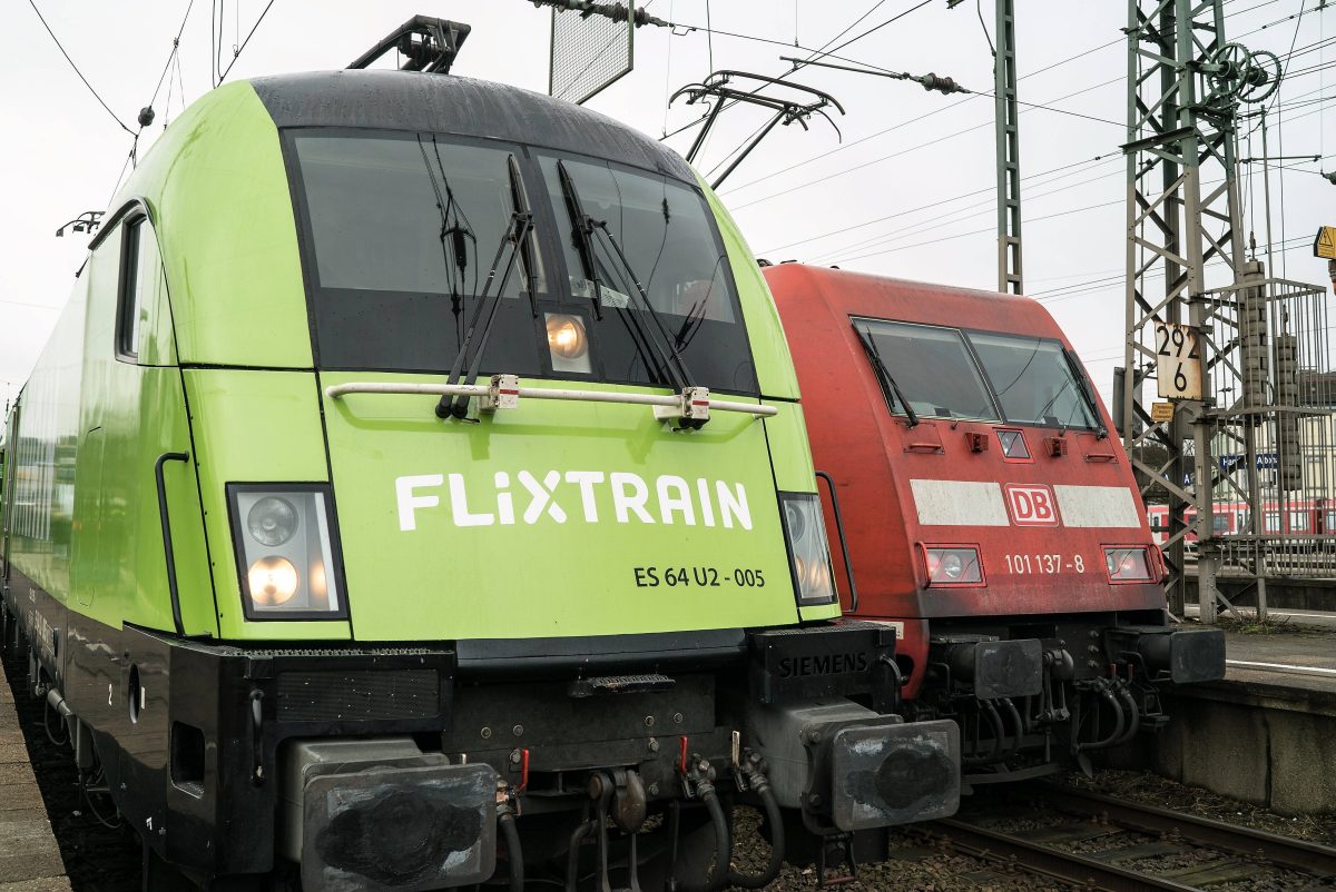 Deutsche Bahn: Kunden haben ab sofort eine Alternative. Flixtrain rüstet auf.