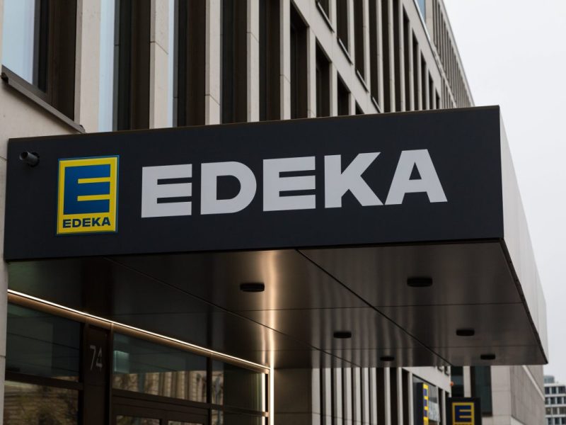 Edeka-Kunden können es nicht glauben – plötzlich steht dieser Star auf der Matte