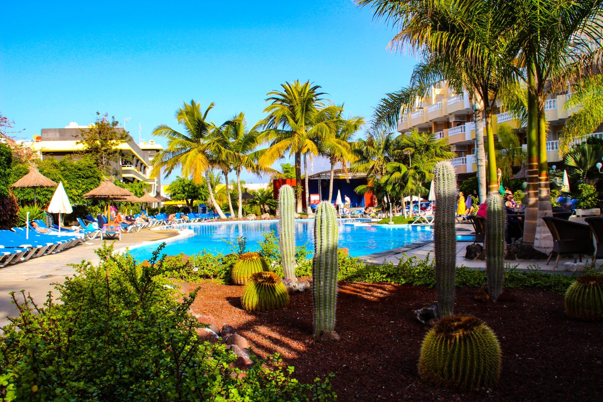 Der Urlaub auf Teneriffa endet für eine Familie mit einer Tragödie am Hotelpool. (Symbolfoto)