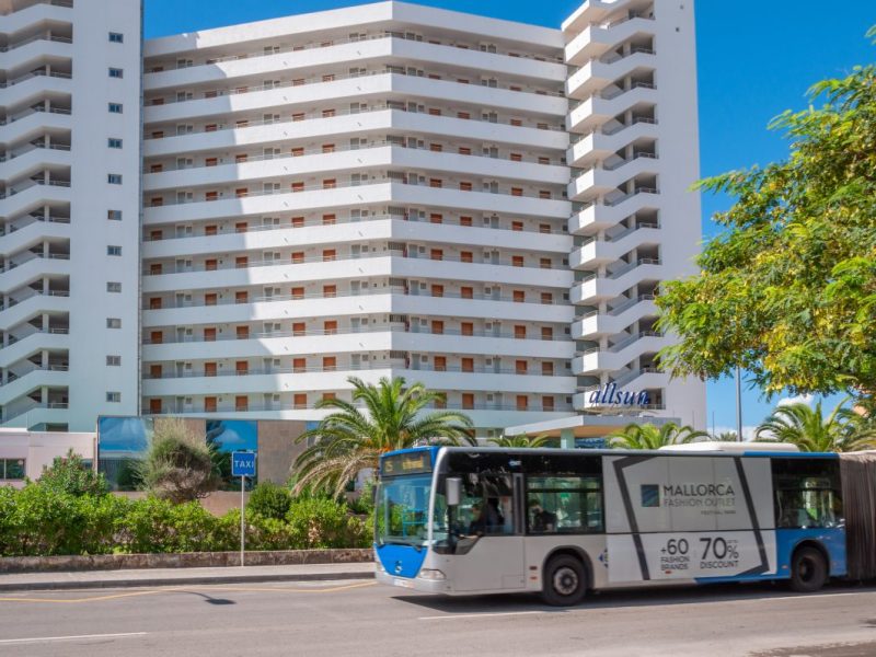 Urlaub auf Mallorca: Mit dem Bus über die Insel – doch dieses Zeichen verheißt nichts Gutes