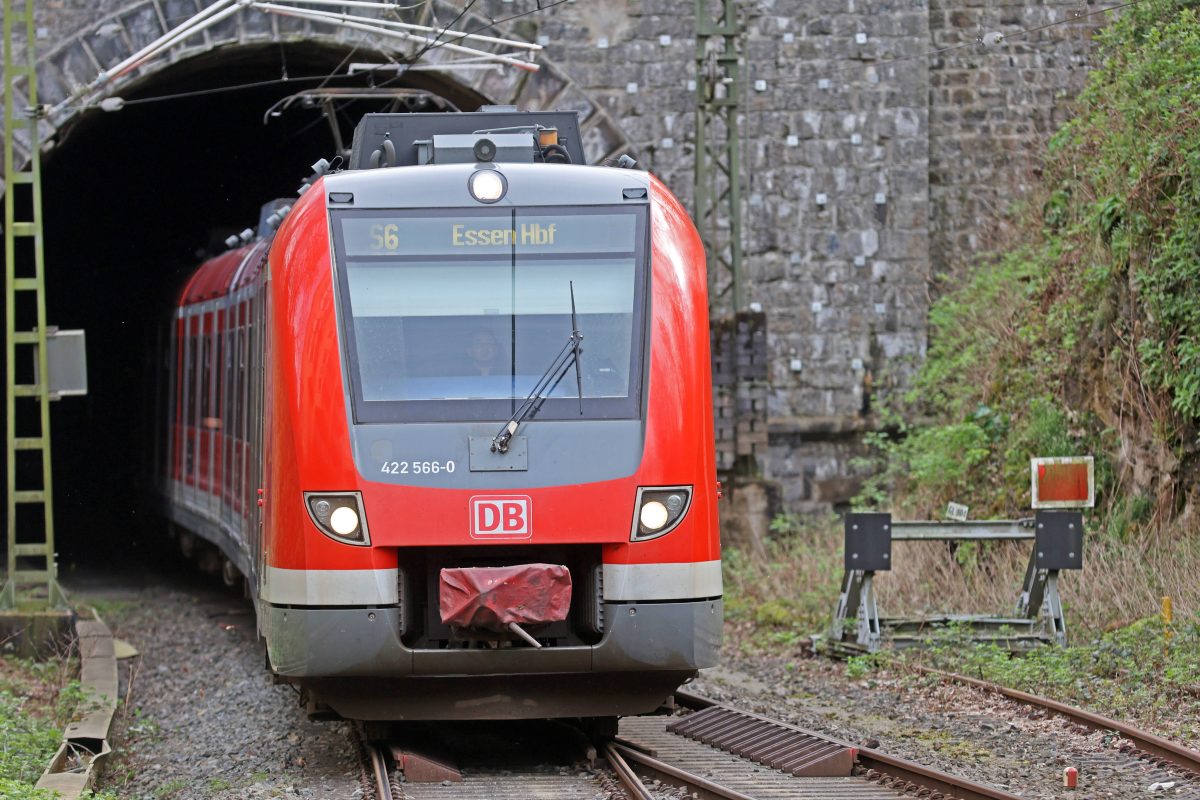 Deutsche Bahn sperrt Strecke über Jahre!