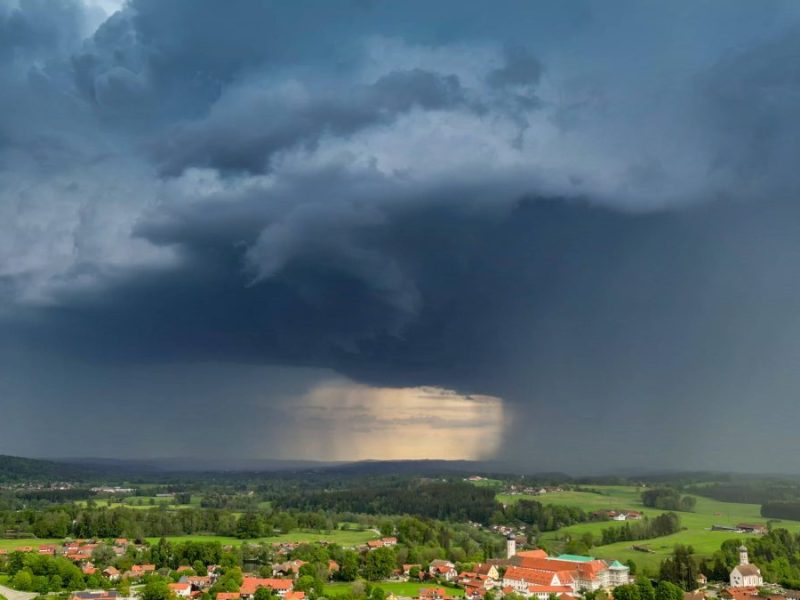 Wetter in NRW: Experte gibt üble „VORWARNUNG“ ab – es droht Ungemach