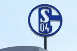 Der FC Schalke 04 hat die nächste personelle Entscheidung getroffen und offiziell verkündet. Der Umbruch bei den Knappen geht weiter.